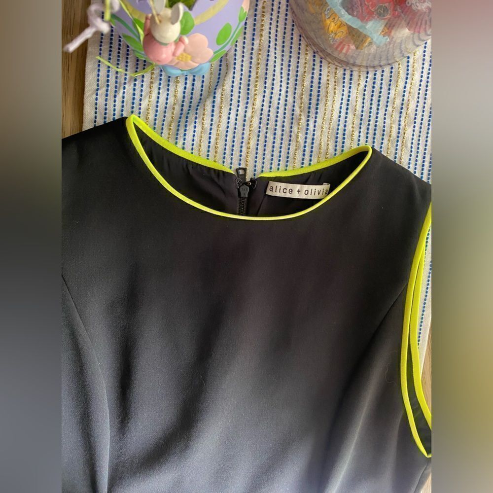 Alice + Olivia Colin Sheath Dress Women Size 6 Black Neon Trim Mini Capsule - Picture 7 of 17